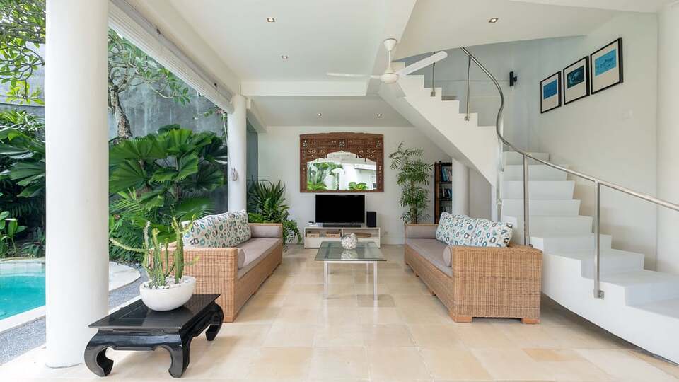 5 Star Villa Merta Sari 8 - Seminyak Serenity
