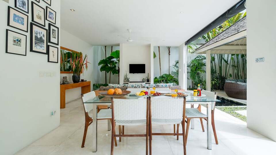 5 Star Villa Merta Sari 10 - Tropical Seminyak Retreat