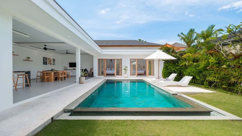 5 Star Villa Kuwait - Contemporary Tropical Escape, Kerobokan, Indonesia