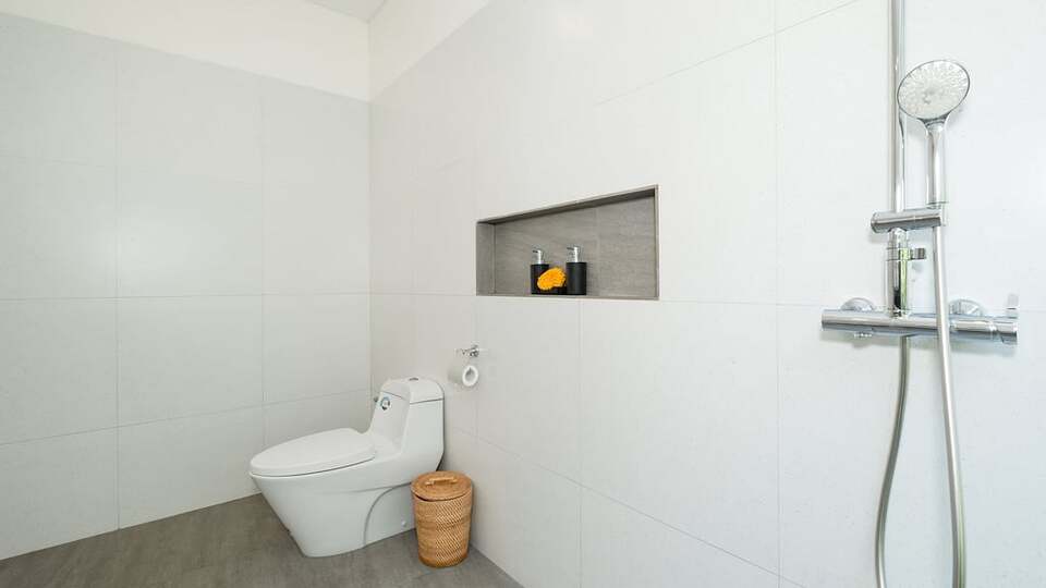 5 Star Villa Kuwait - Contemporary Tropical Escape
