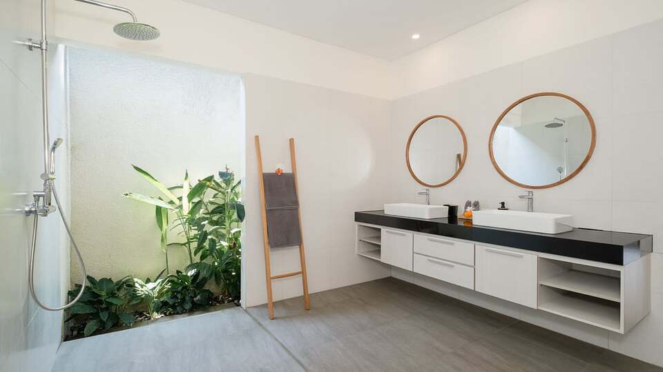 5 Star Villa Kuwait - Contemporary Tropical Escape