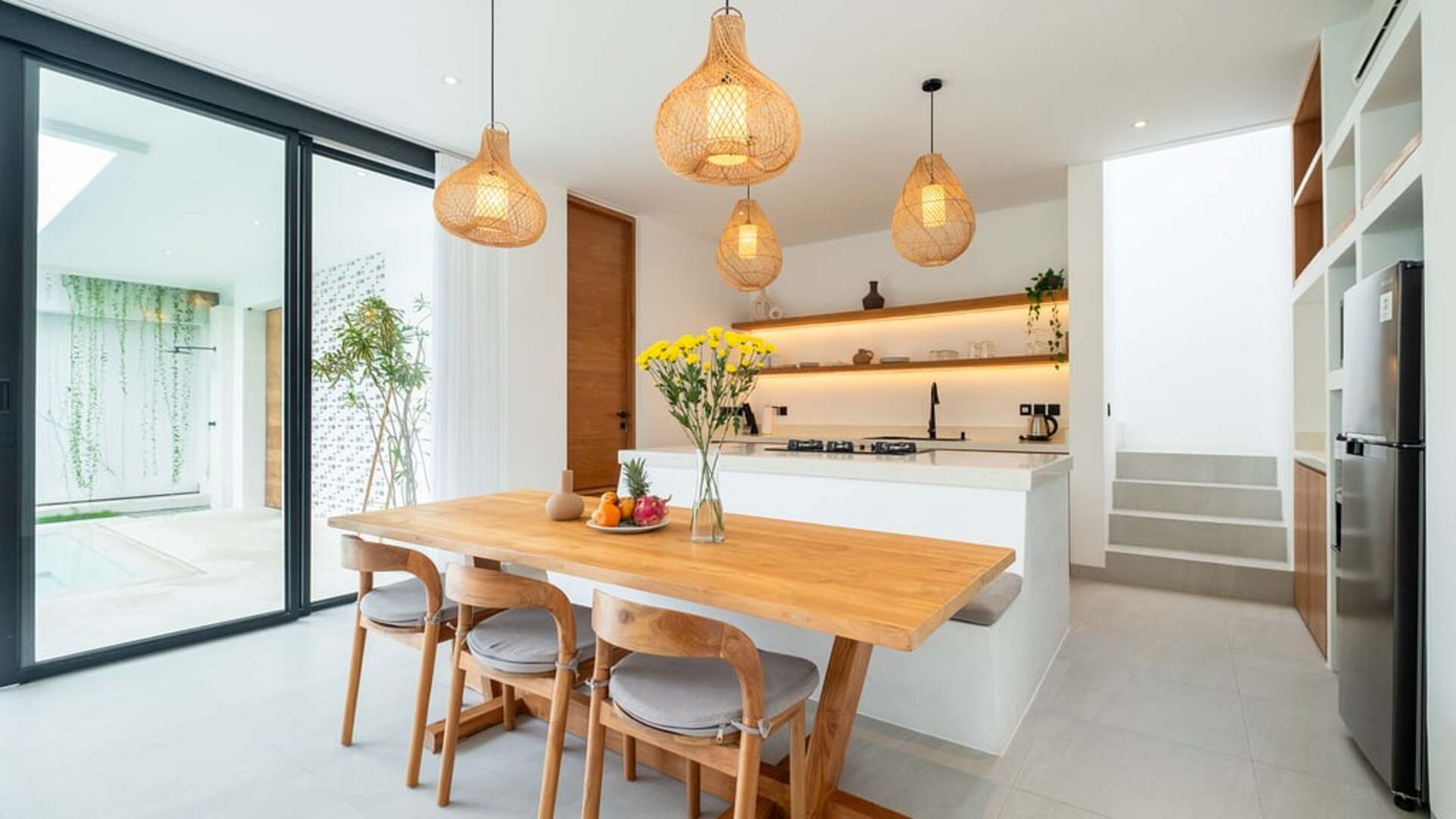 5 Star Loona Palm Canggu Estate - Contemporary Tropical Escape