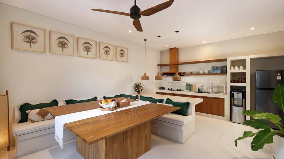 5 Star Villa Reviva - Contemporary Seminyak Escape
