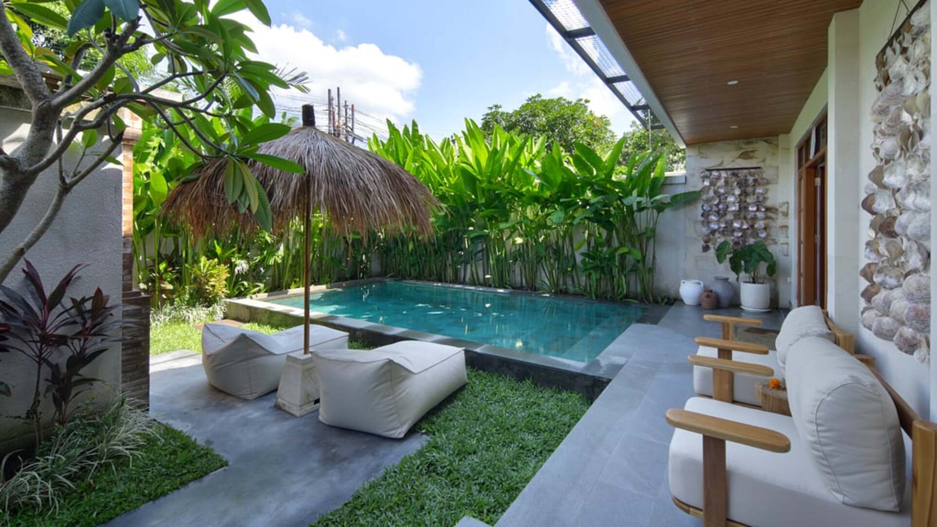 5 Star Villa Reviva - Contemporary Seminyak Escape