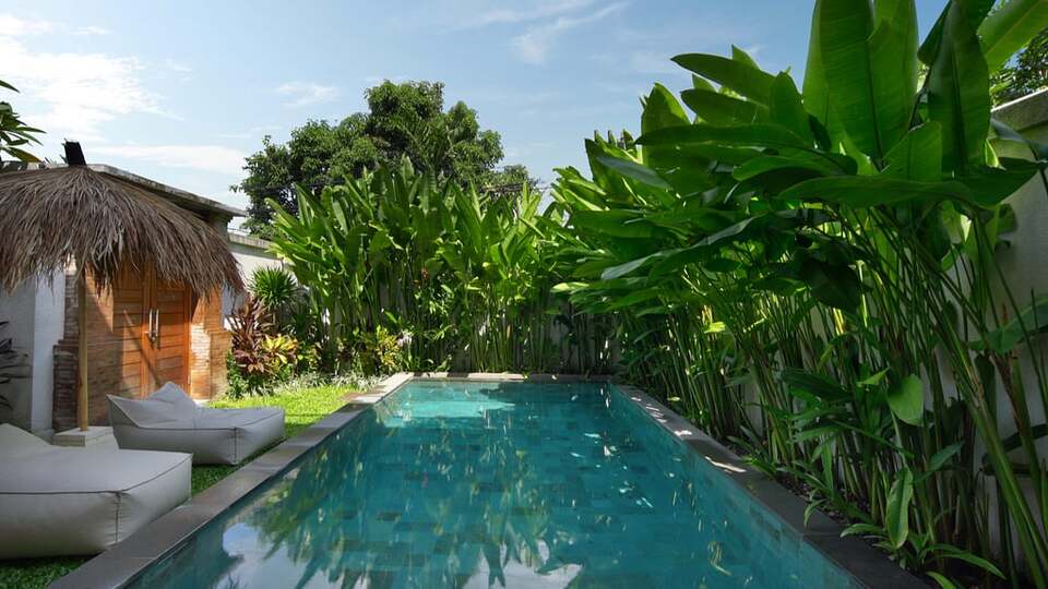 5 Star Villa Reviva - Contemporary Seminyak Escape