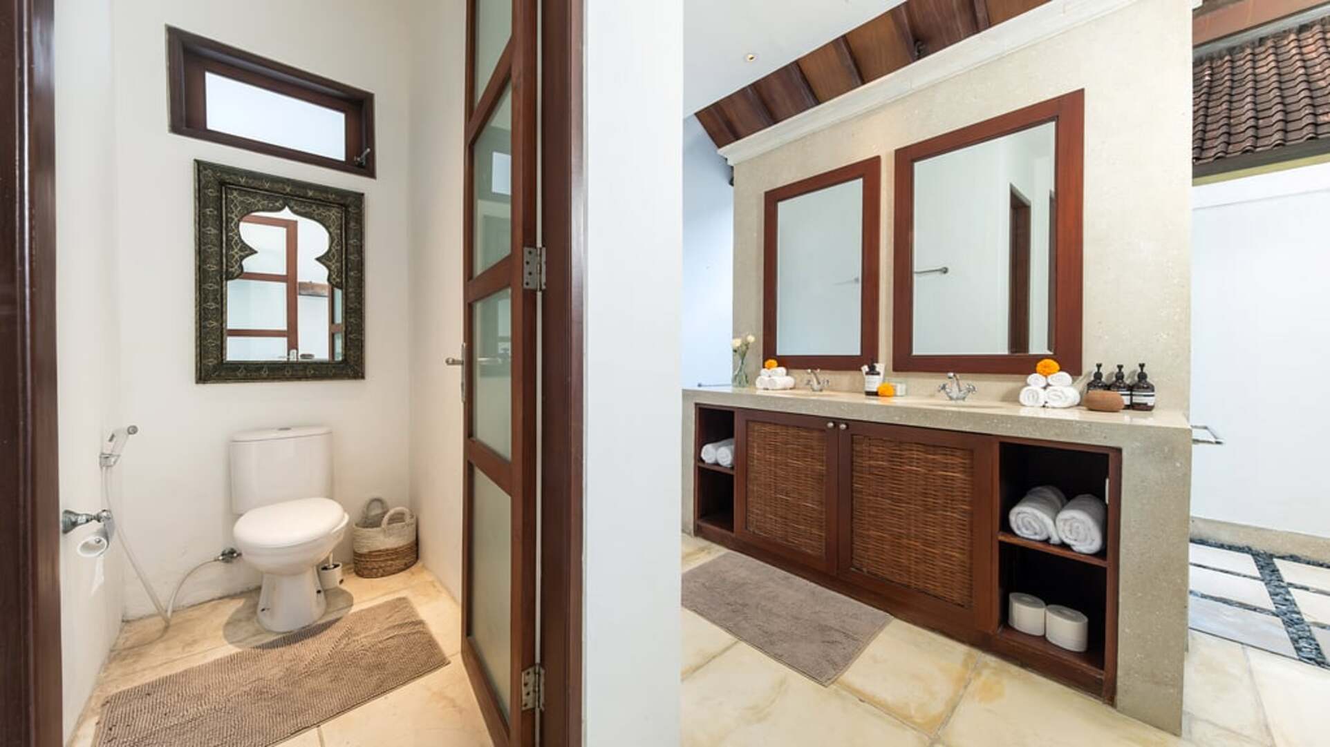 5 Star Villa V Seminyak - Balinese Tropical Charm