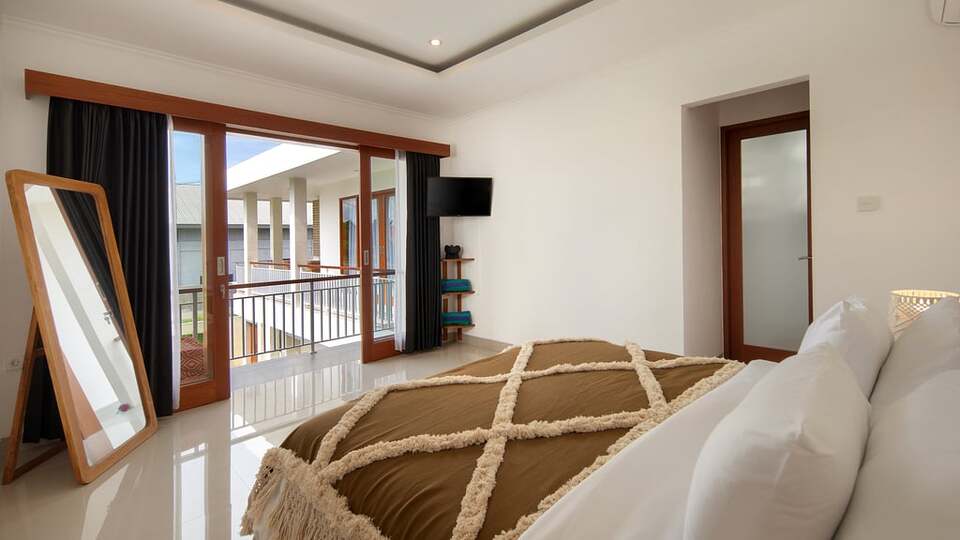 5 Star Villa Cinta Rose – Tropical Elegance