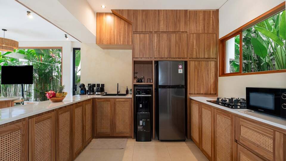 5 Star Lexington Palace Villa – Private Tropical Estate