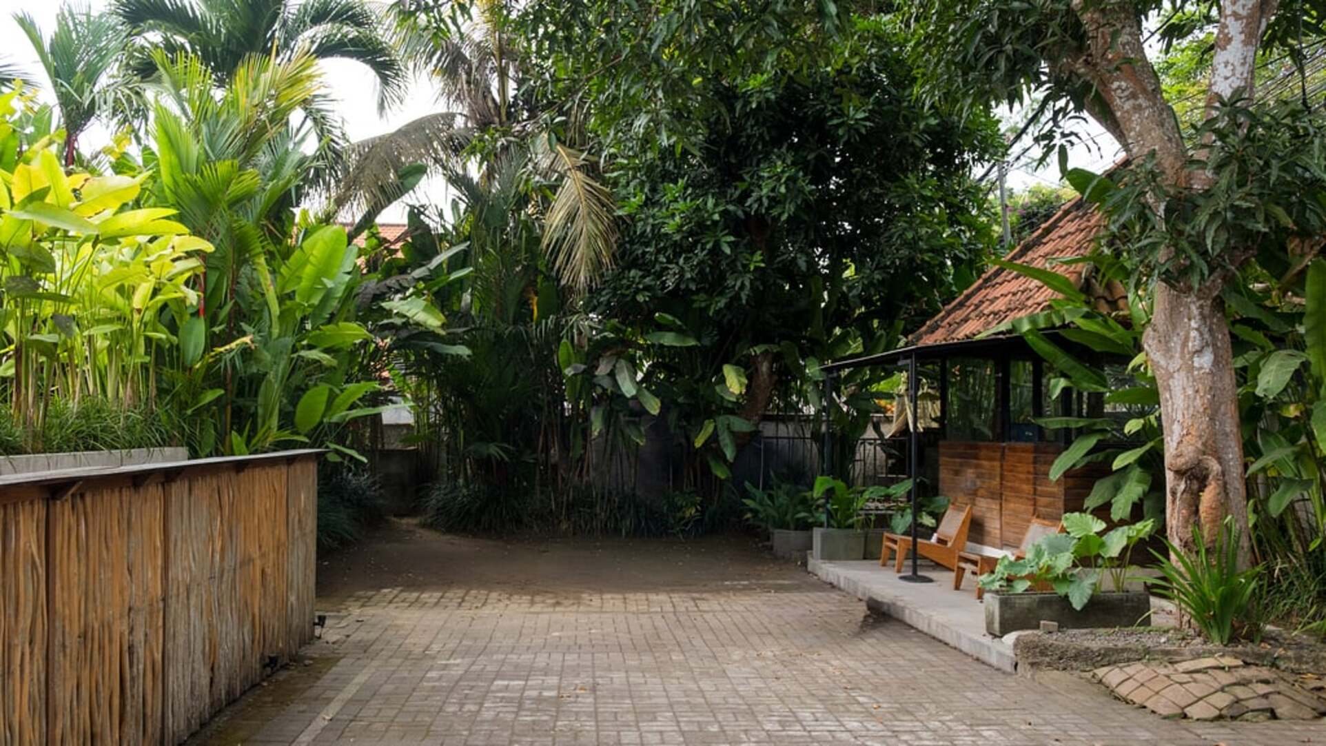 5 Star Lexington Palace Villa – Private Tropical Estate