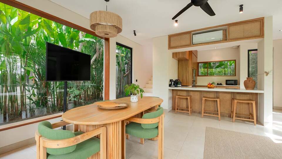 5 Star Lexington Palace Villa – Private Tropical Estate