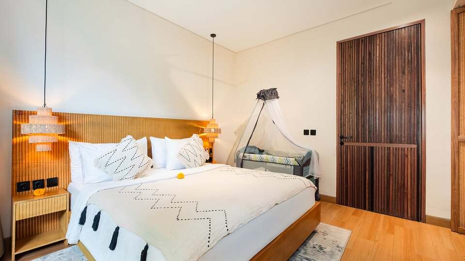 5 Star Lexington Palace Villa – Private Tropical Estate