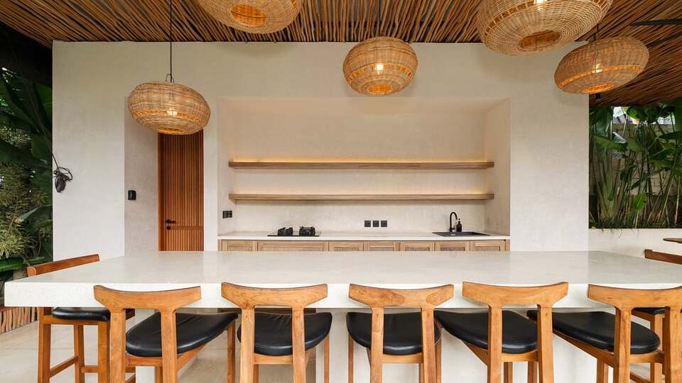 5 Star Lexington Palace Villa – Private Tropical Estate