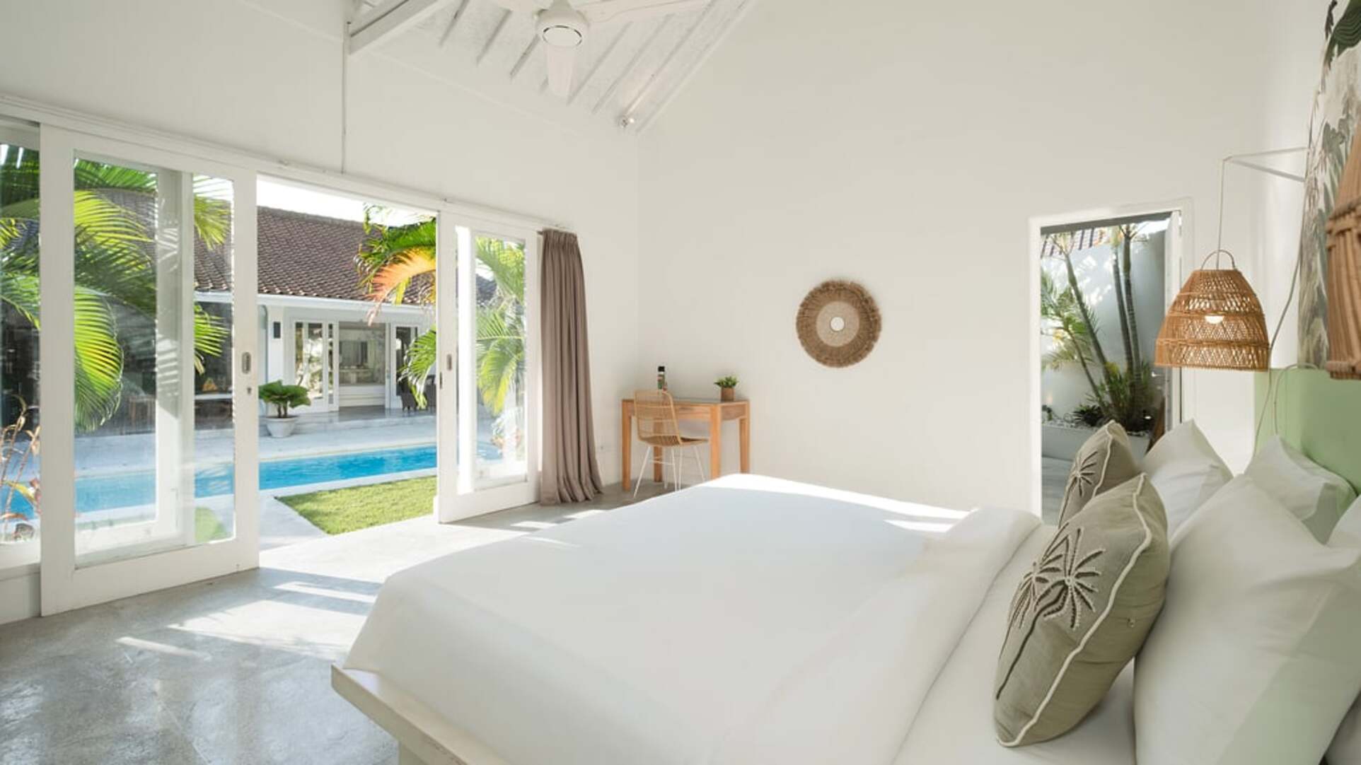 5 Star Villa Mas 3 Seminyak – Chic Tropical Escape