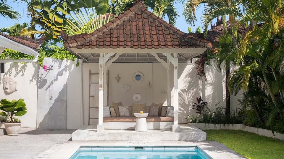 5 Star Villa Mas 3 Seminyak – Chic Tropical Escape