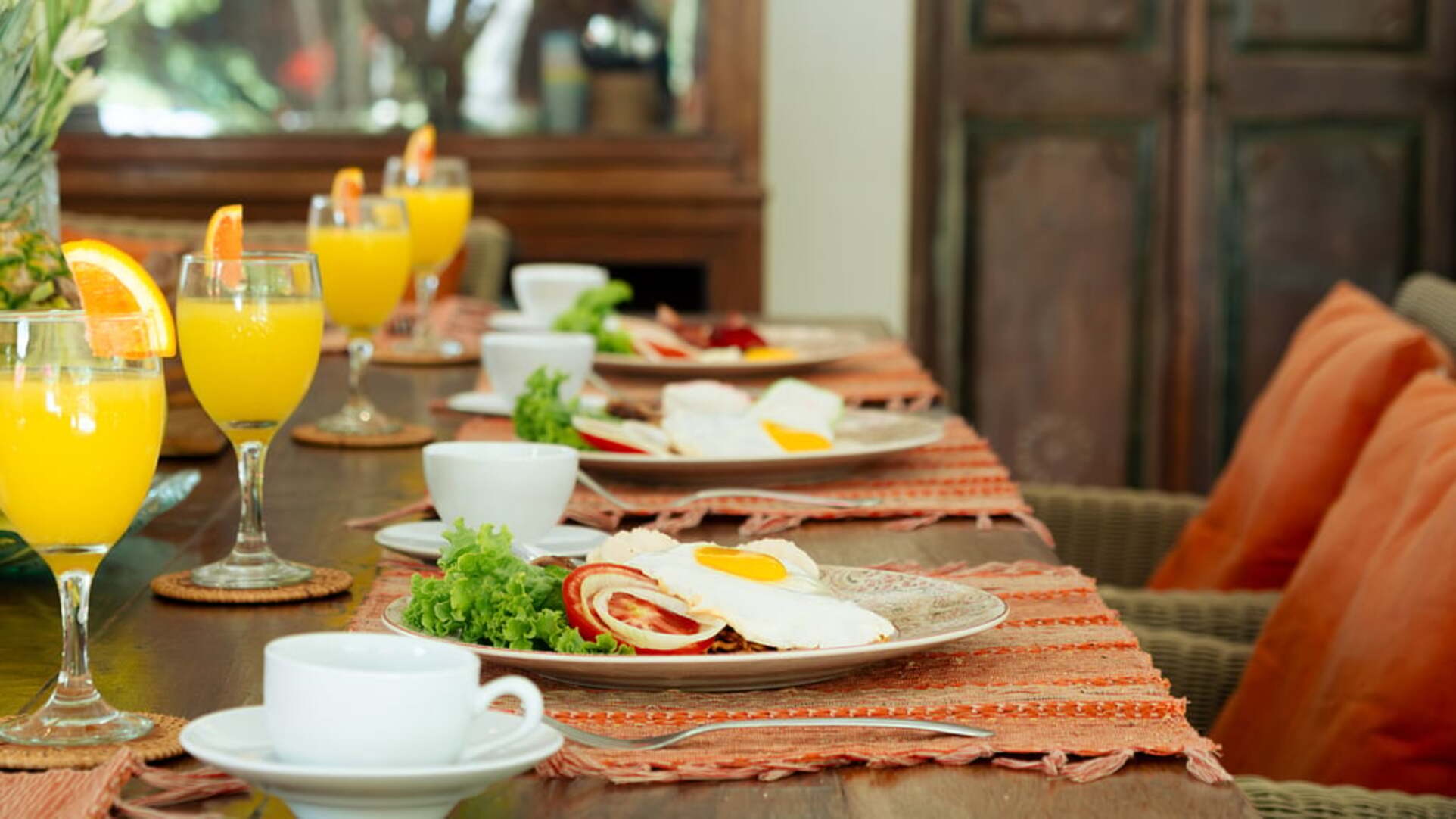5 Star Villa Hangat – Tropical Balinese Sanctuary