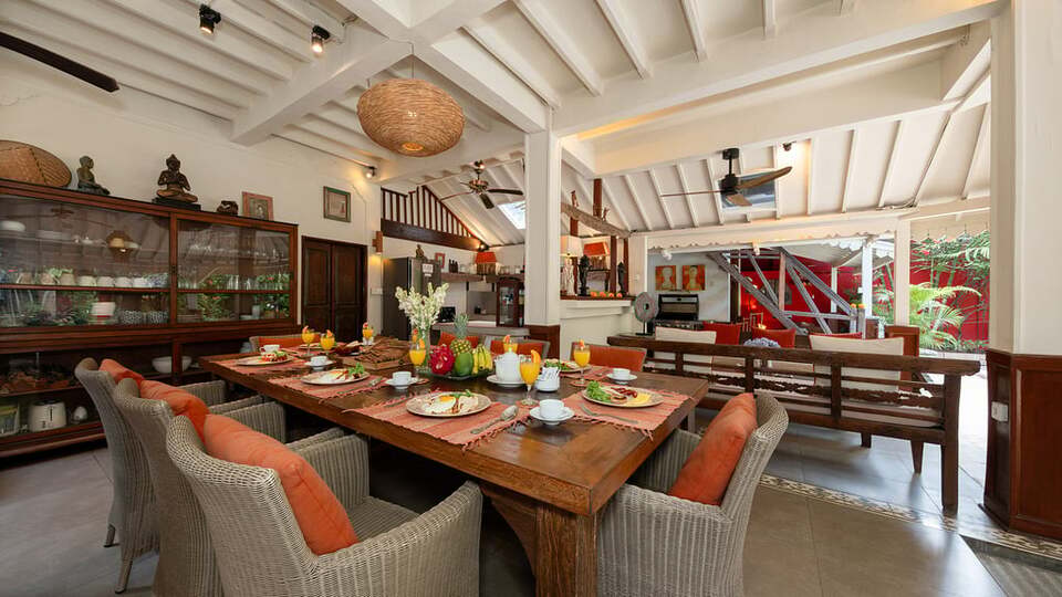 5 Star Villa Hangat – Tropical Balinese Sanctuary