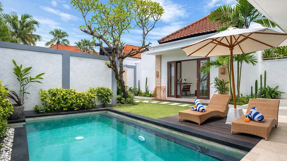 5 Star Villa Victoria 2 – Tropical Seminyak Retreat