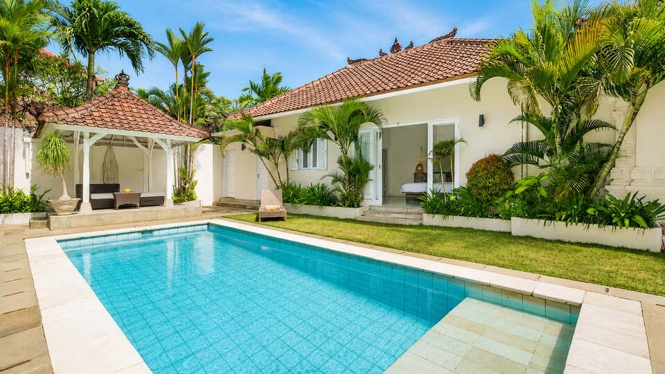 5 Star Villa Mas 4 Seminyak – Elegant Island Retreat