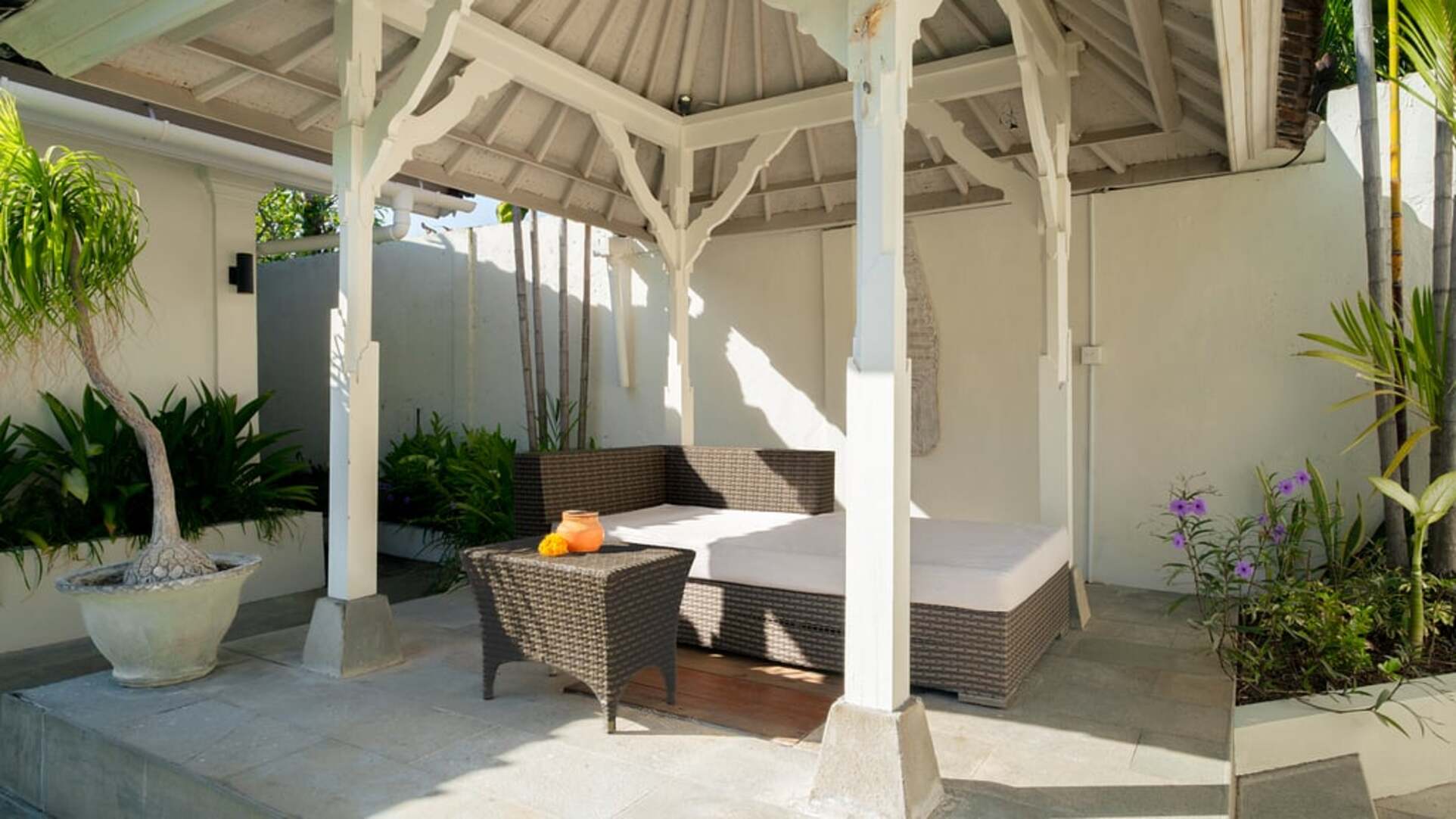 5 Star Villa Mas 4 Seminyak – Elegant Island Retreat