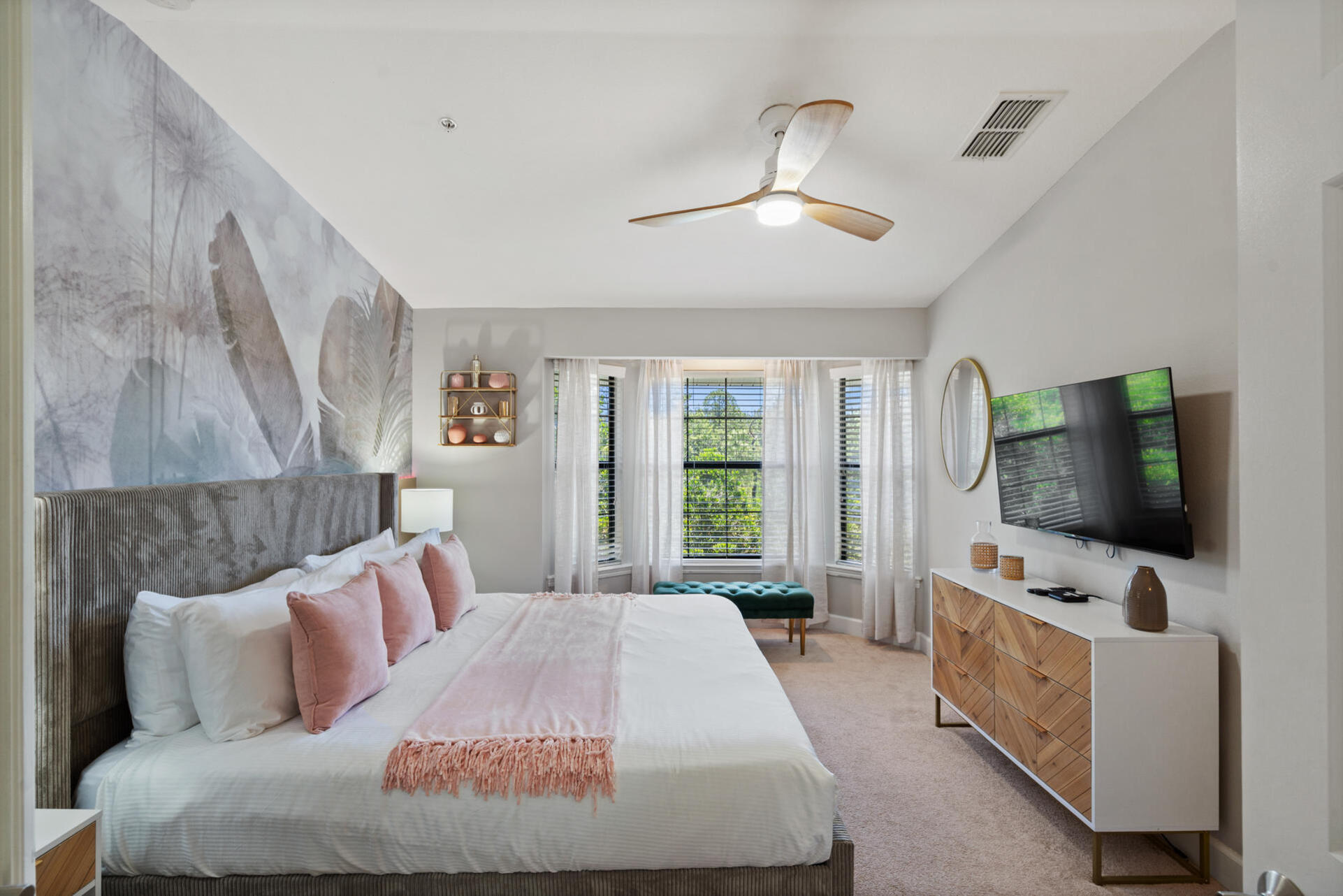 Master King Bedroom 1 50" Smart TV 4th Floor