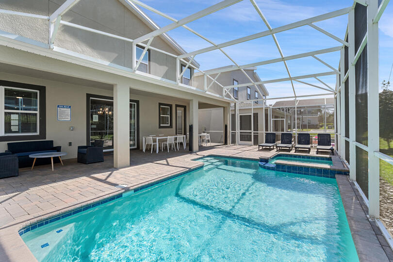 Patio / Pool