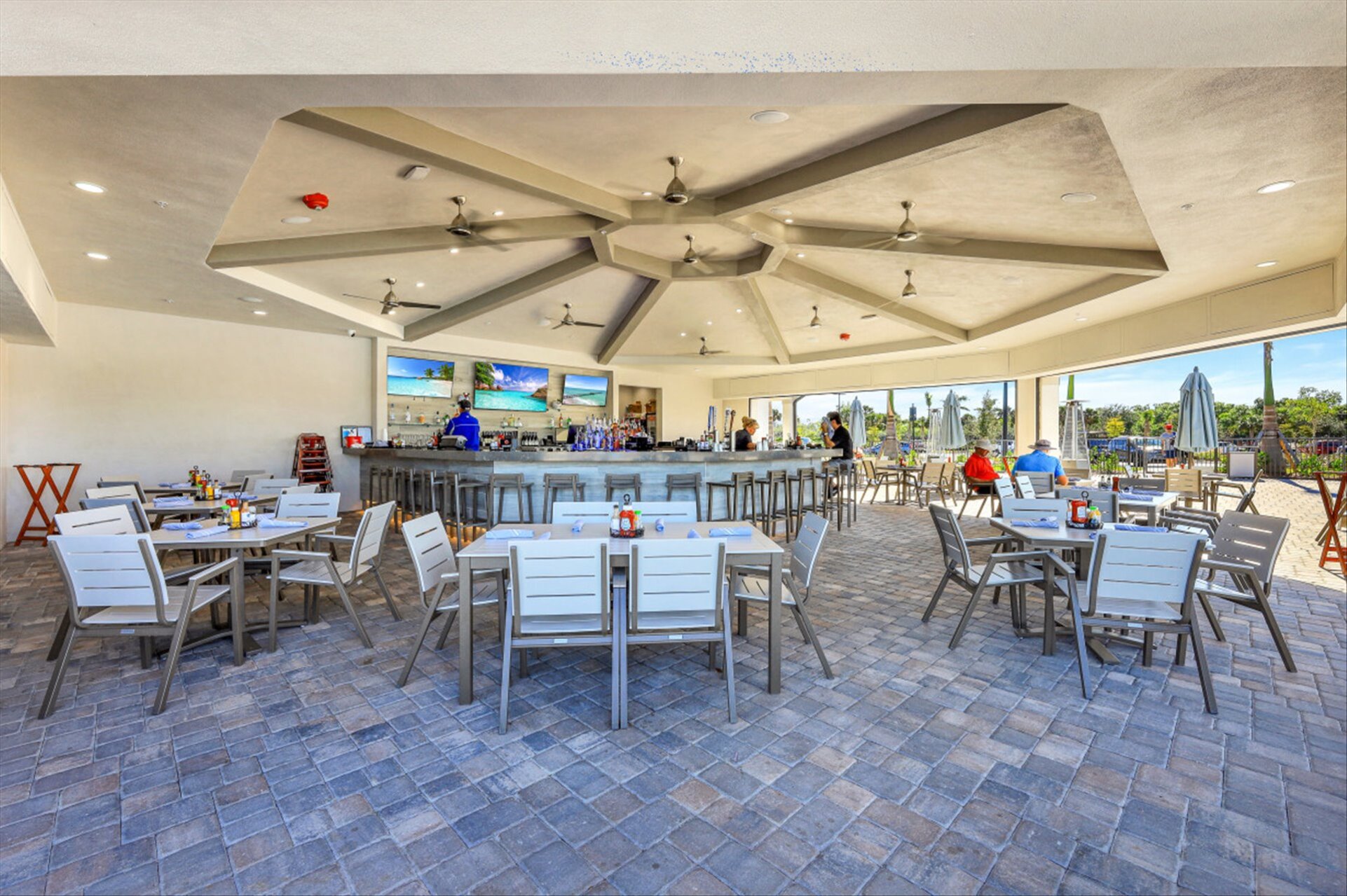 Tiki Bar & Restaurant