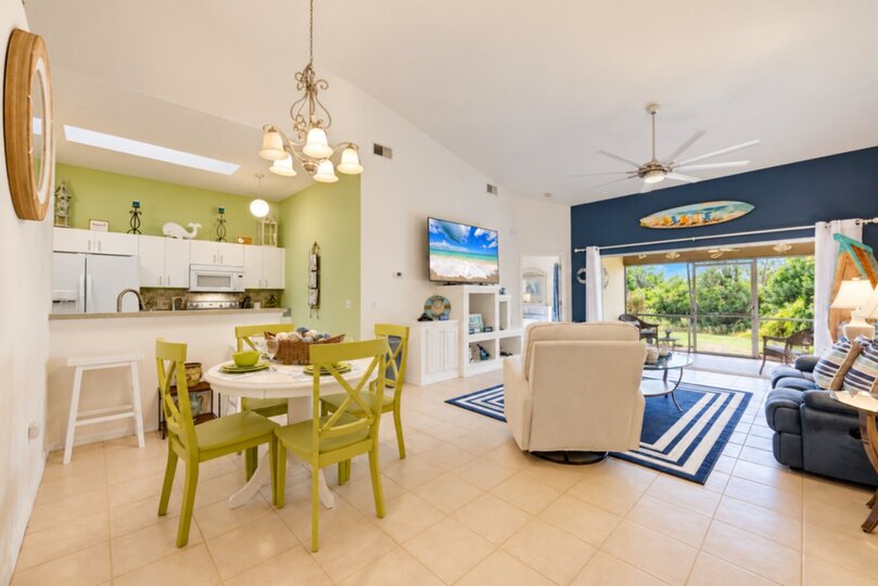 2 bedroom, 2 bathroom condo in Burnt Store Marina