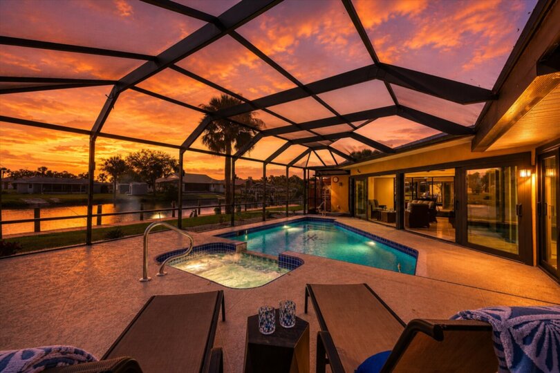 Sparkling pool & spa overlooking the Canal