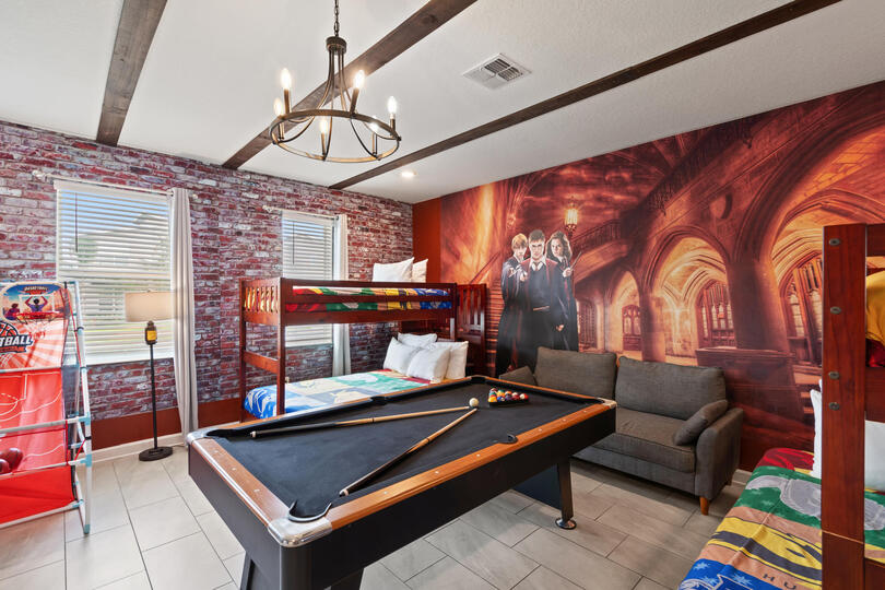 Game Room / Bedroom 10 Pool Table