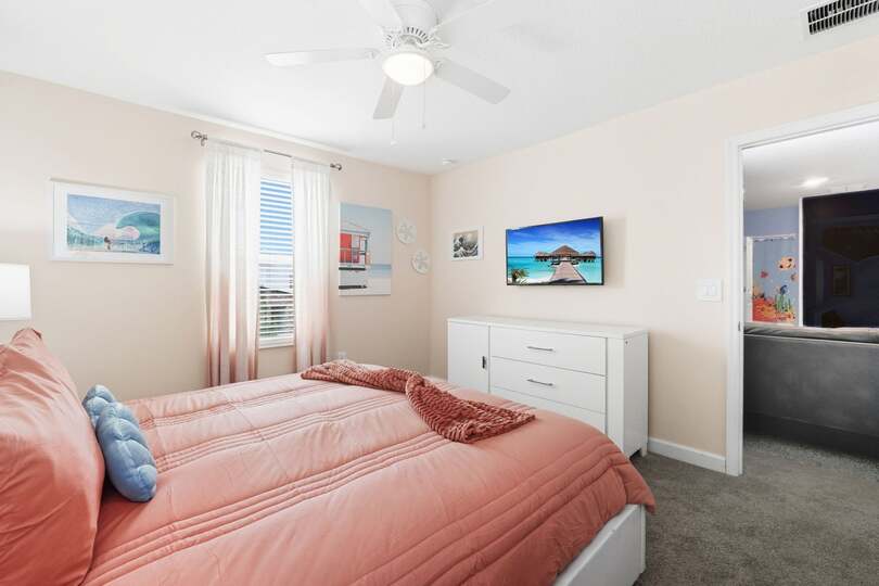 Stunning 10 Bedroom Home in Davenport, 6705