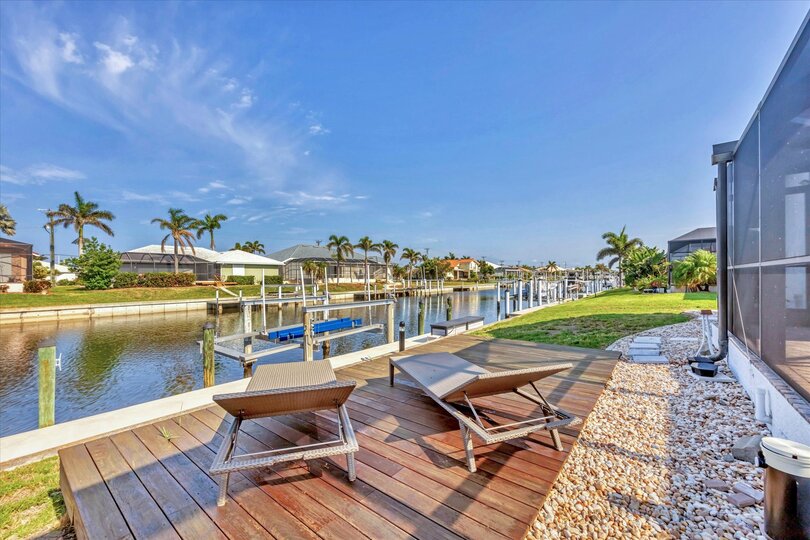 Private Boat Dock with Power and Water (Boat lift not available)