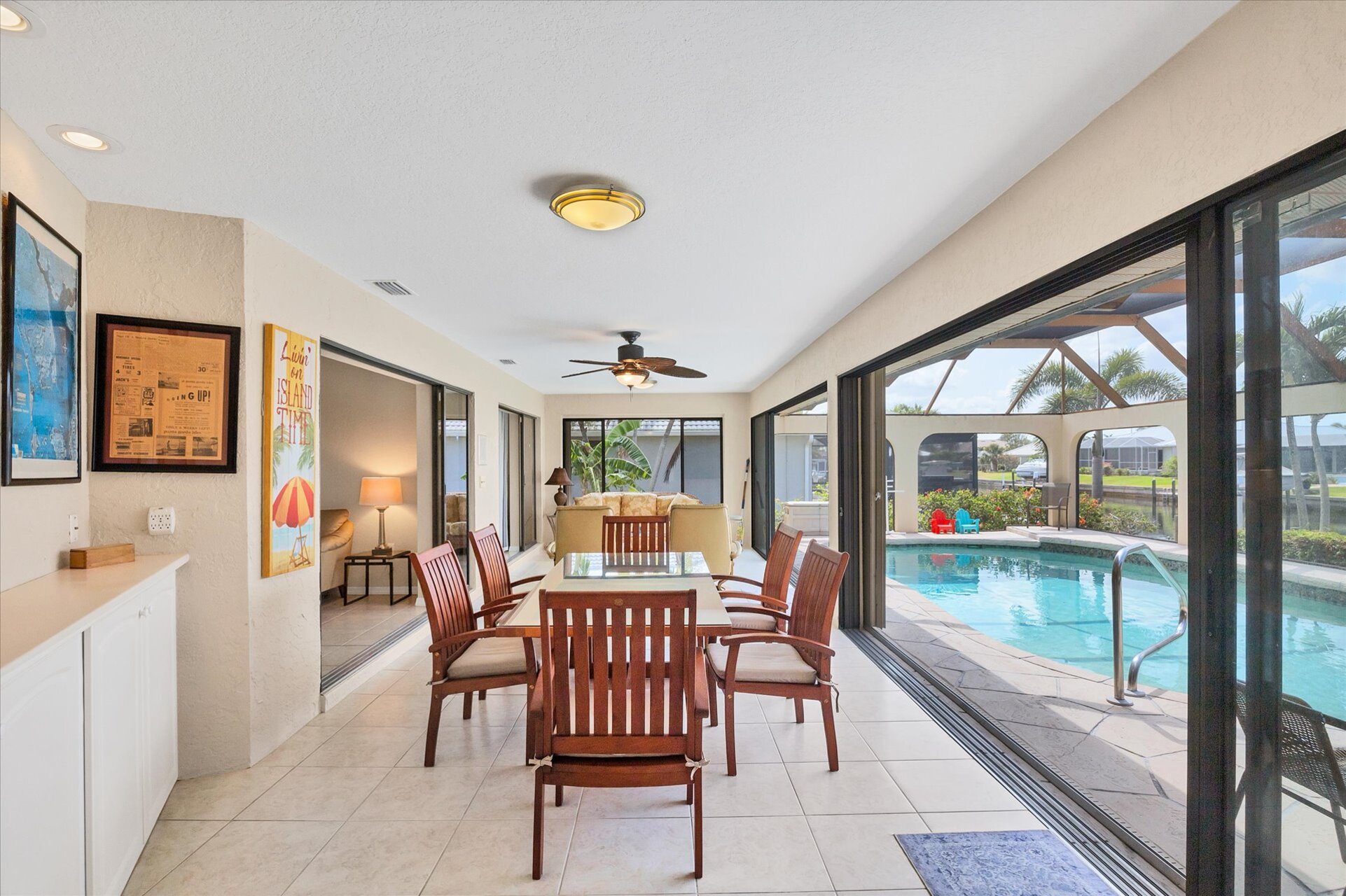 Lanai Dining for 6